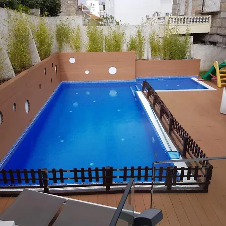 Сasa de vacaciones Casa en Bouzas con piscina y próxima a la playa Vigo