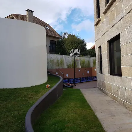 Casa en Bouzas con piscina y próxima a la playa Vigo