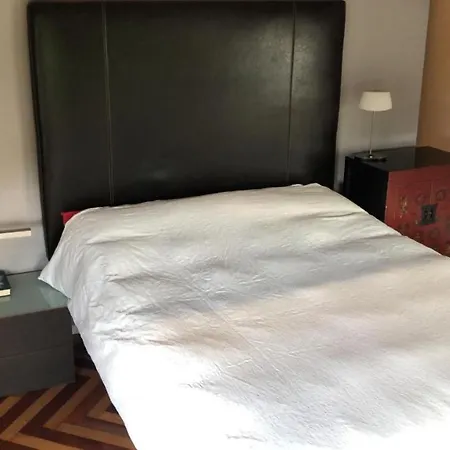 Casa en Bouzas con piscina y próxima a la playa Сasa de vacaciones *